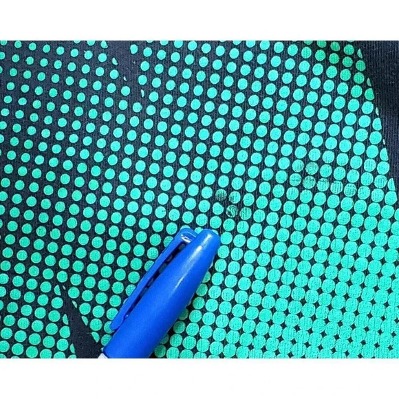 Nike  Men's Big Spell Out Logo Short Sleeve T-Shirt Black Size Small Regular Fit - Picture 4 of 8